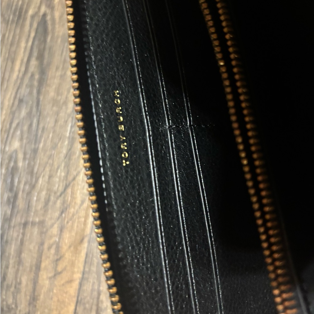 Tory Burch Black Leather Pouch with Gold Zipper - Picture 5 of 6